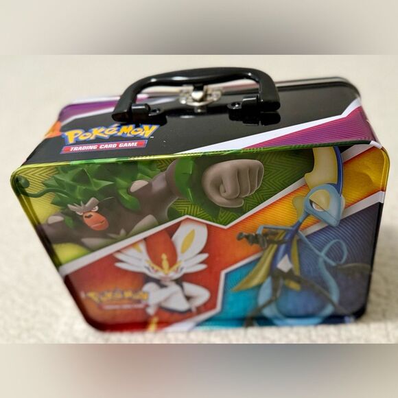 Pokemon Collectors Chest Tin Lunchbox Charizard Pikachu Vivid Voltage, Empty Box - Picture 1 of 7